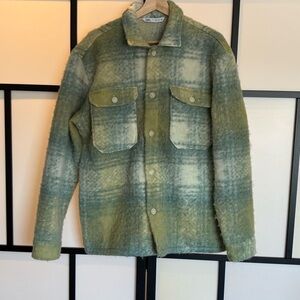 Zara Women’s Oversized Overshirt plaid Shacket. Size Medium. Green/beige